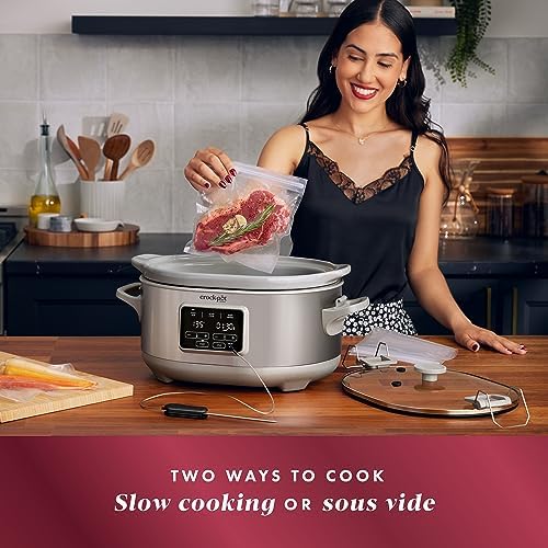 Crock-Pot 7 Quart Programmable Cook & Carry Slow Cooker NC2V