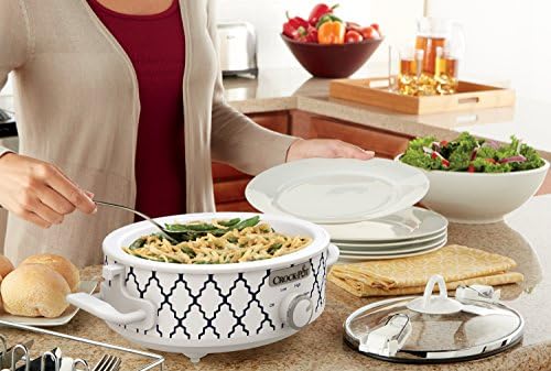 Crock-Pot 2.5 Quart Compact Casserole Slow Cooker LTE1